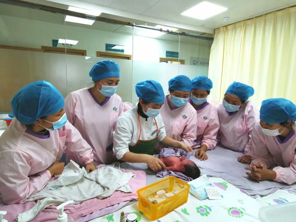 仁怀市妇婴监护型护送